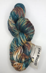 Urban Wolves Kira Hand-Dyed Worsted, Vancouver Trails